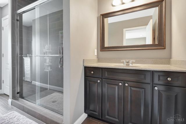 4966 Whispering Creek Ct, Hamilton Twp, OH 45039