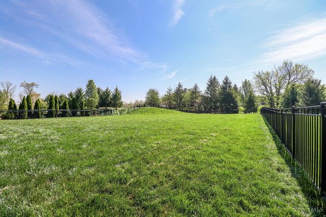 4966 Whispering Creek Ct, Hamilton Twp, OH 45039
