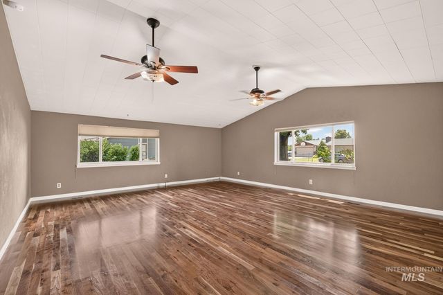 9622 W Delaware St, Boise, ID 83709