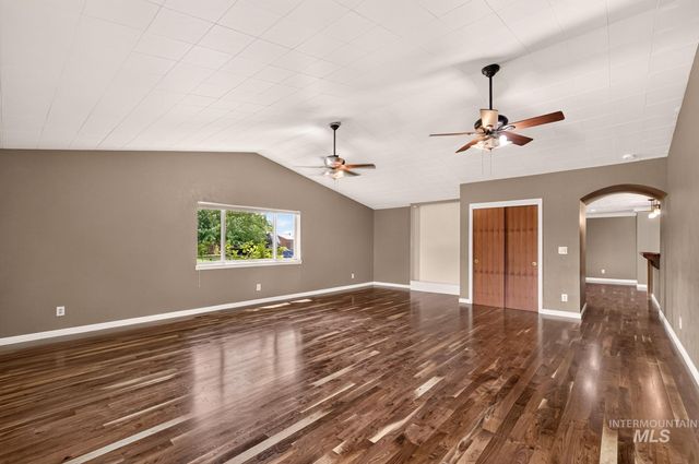 9622 W Delaware St, Boise, ID 83709