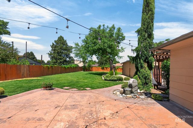 9622 W Delaware St, Boise, ID 83709