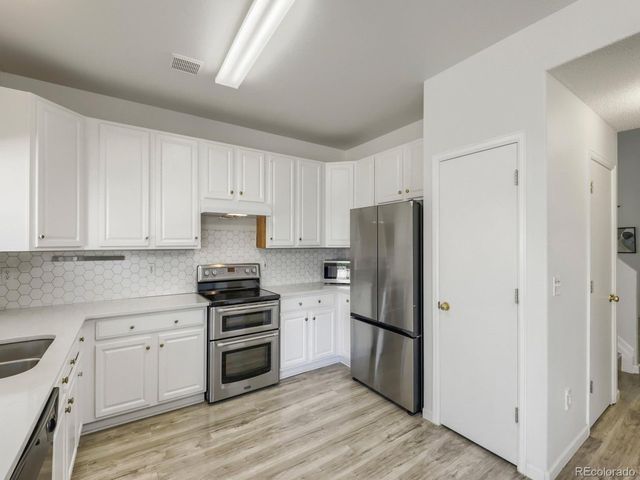 19355 E 58th Dr, Aurora, CO 80019