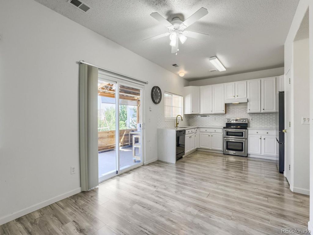 19355 E 58th Dr, Aurora, CO 80019