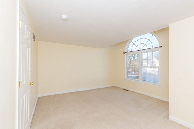 100 Nutting Road D1, Westford, MA 01886