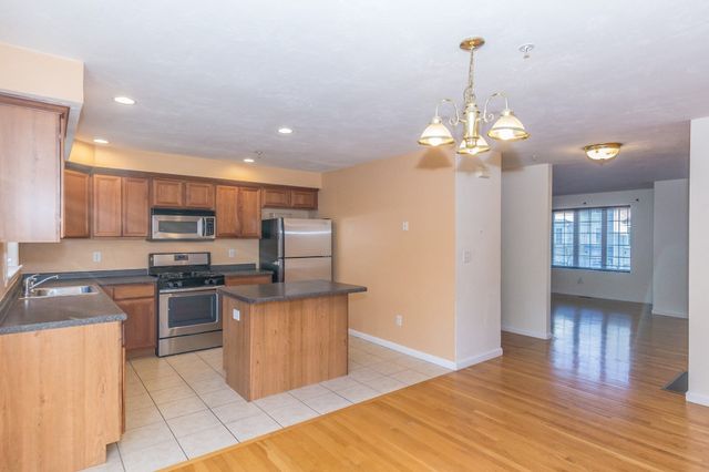 100 Nutting Road D1, Westford, MA 01886