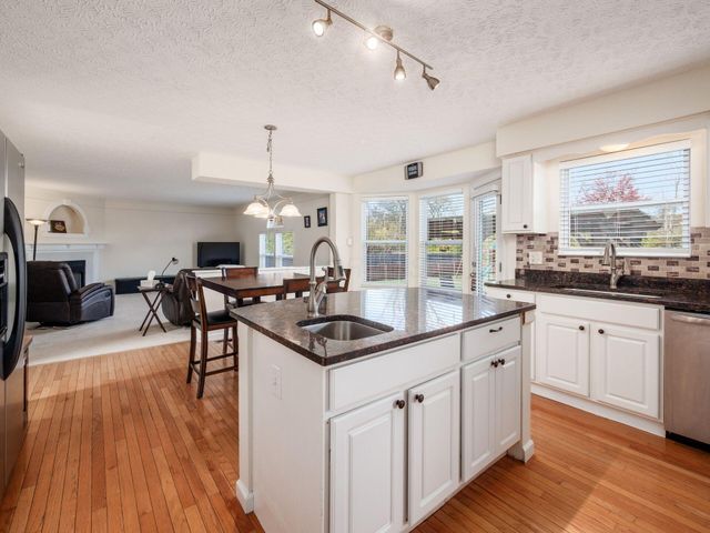 210 Pinecrest Drive, Delaware, OH 43015