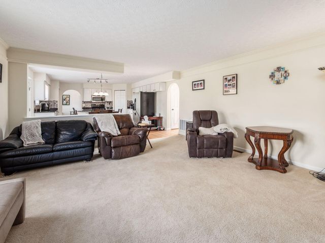 210 Pinecrest Drive, Delaware, OH 43015