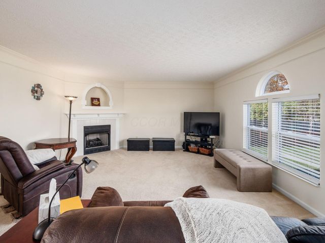 210 Pinecrest Drive, Delaware, OH 43015