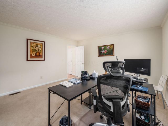 210 Pinecrest Drive, Delaware, OH 43015