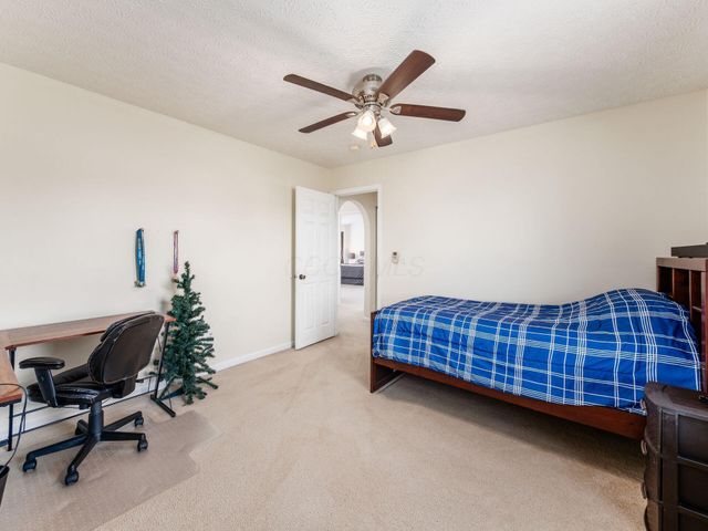 210 Pinecrest Drive, Delaware, OH 43015