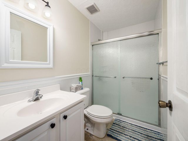 210 Pinecrest Drive, Delaware, OH 43015