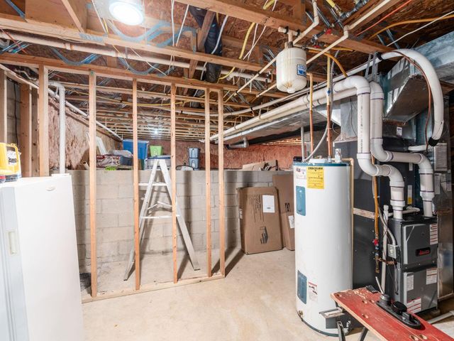 210 Pinecrest Drive, Delaware, OH 43015