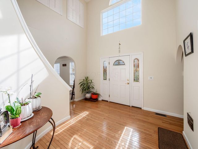 210 Pinecrest Drive, Delaware, OH 43015