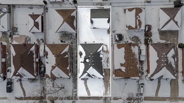 15219 University Street, Allen Park, MI 48101