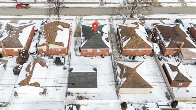 15219 University Street, Allen Park, MI 48101