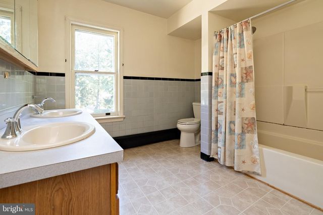 419 HIGHLAND TER, Pitman, NJ 08071