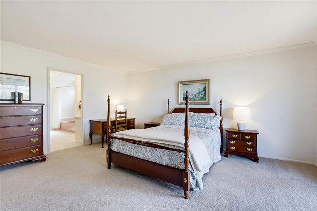 11880 Goldfinch Ct, Penn Valley, CA 95946