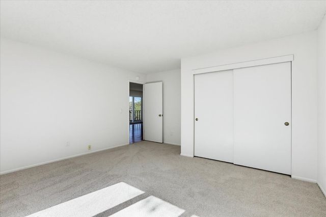 11880 Goldfinch Ct, Penn Valley, CA 95946