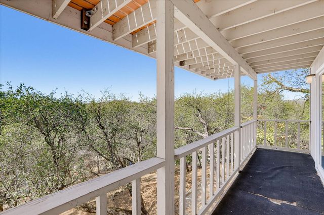 11880 Goldfinch Ct, Penn Valley, CA 95946