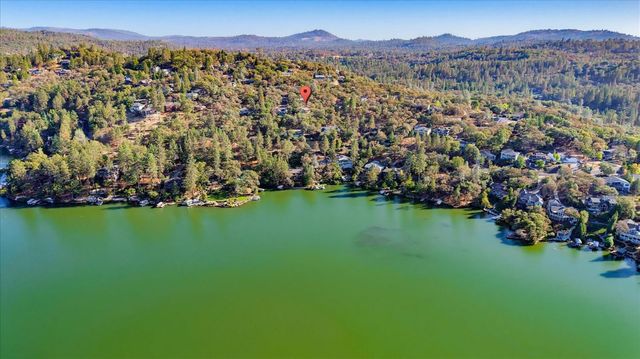 11880 Goldfinch Ct, Penn Valley, CA 95946