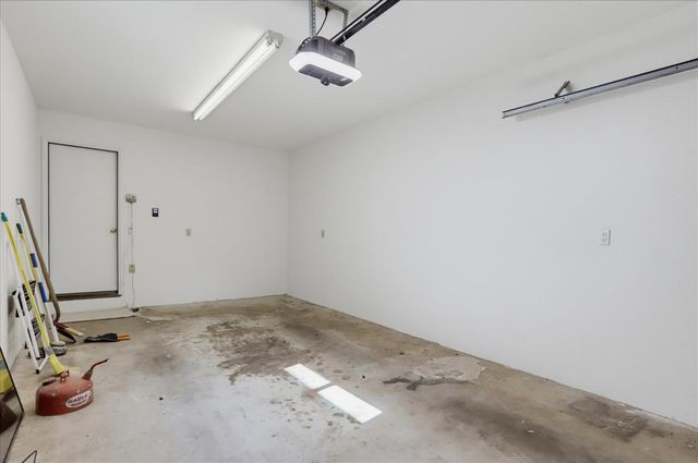 11880 Goldfinch Ct, Penn Valley, CA 95946