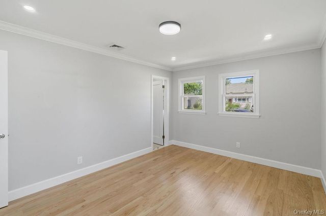 2934 Kinloch Road, Wantagh, NY 11793