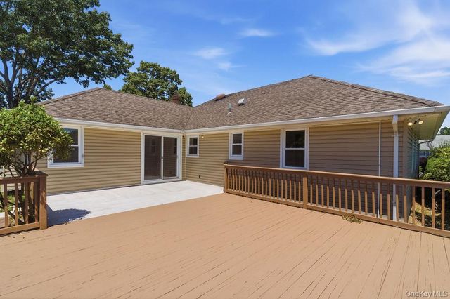 2934 Kinloch Road, Wantagh, NY 11793
