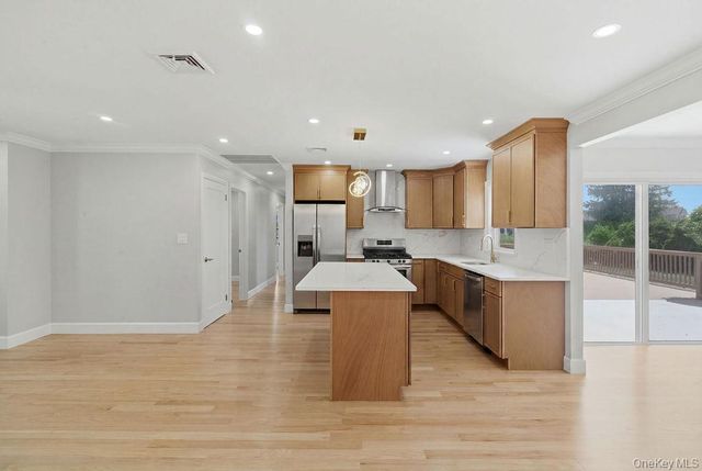 2934 Kinloch Road, Wantagh, NY 11793