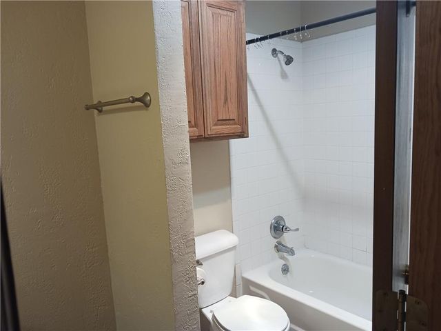 1019 Pruett Drive, Edmond, OK 73003
