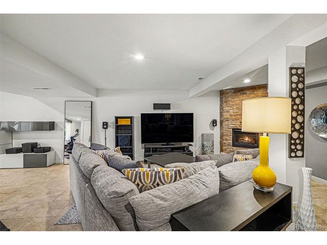 9690 S Dover Way, Littleton, CO 80127