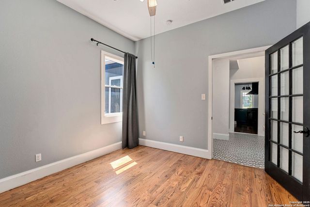 925 Lamar, San Antonio, TX 78202