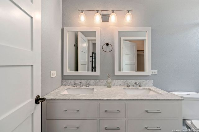 925 Lamar, San Antonio, TX 78202