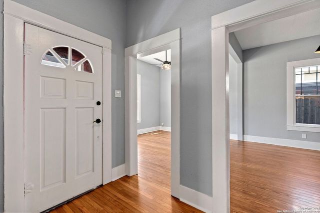 925 Lamar, San Antonio, TX 78202