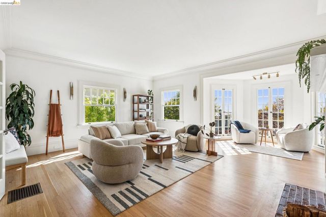 865 Contra Costa Ave, Berkeley, CA 94707