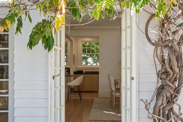865 Contra Costa Ave, Berkeley, CA 94707