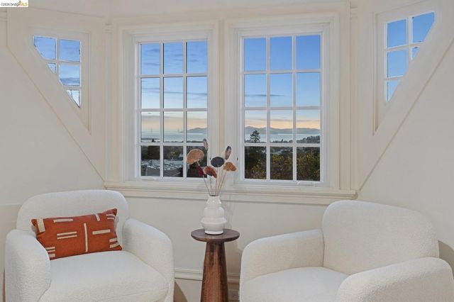 865 Contra Costa Ave, Berkeley, CA 94707