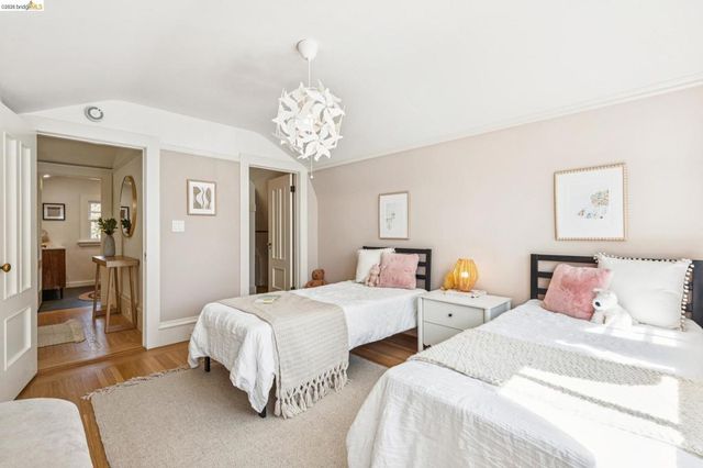 865 Contra Costa Ave, Berkeley, CA 94707