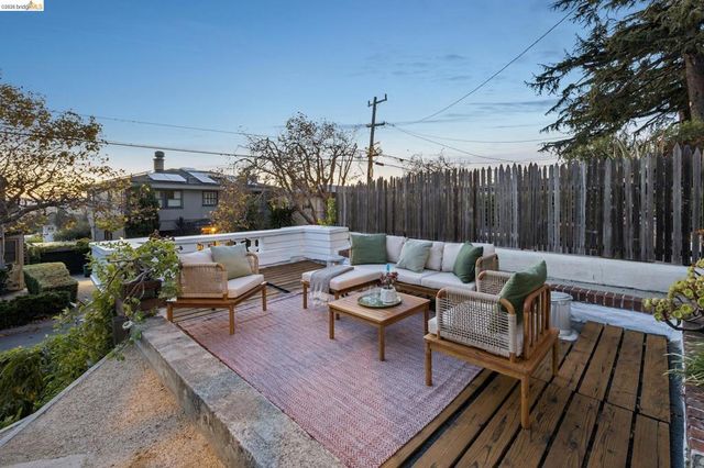 865 Contra Costa Ave, Berkeley, CA 94707