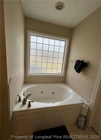 889 Louisiana Drive, Raeford, NC 28376