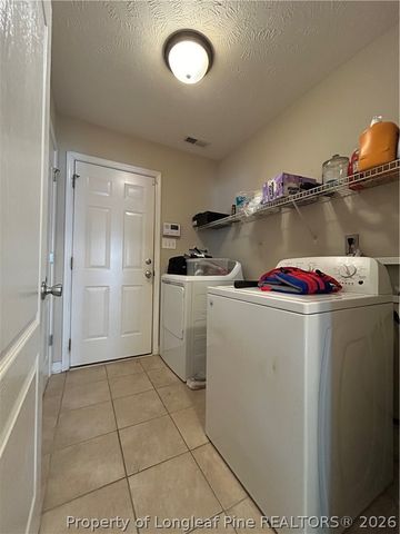 889 Louisiana Drive, Raeford, NC 28376