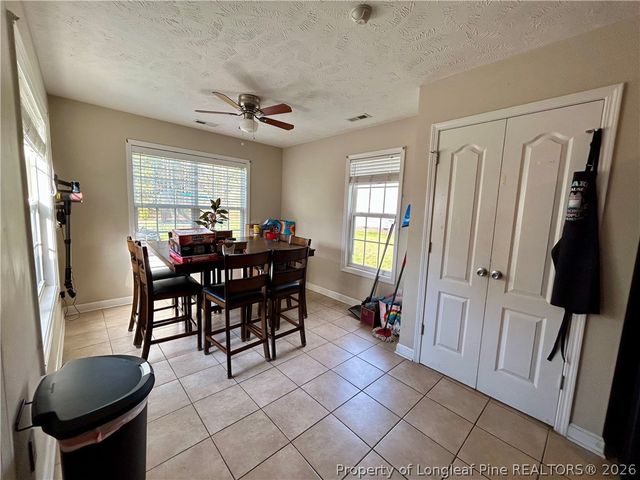 889 Louisiana Drive, Raeford, NC 28376