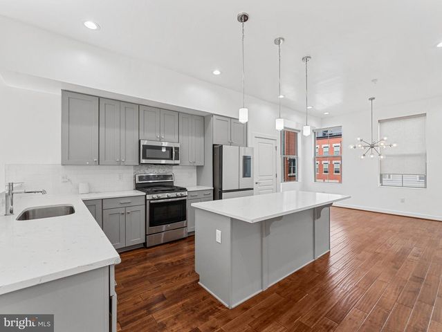 1429 S LAWRENCE TER, Philadelphia, PA 19147