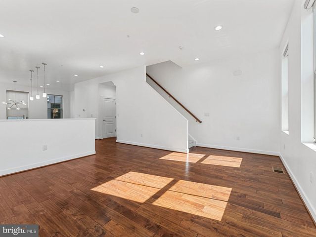 1429 S LAWRENCE TER, Philadelphia, PA 19147
