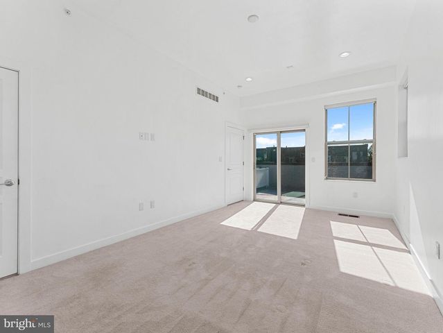 1429 S LAWRENCE TER, Philadelphia, PA 19147