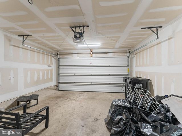1429 S LAWRENCE TER, Philadelphia, PA 19147
