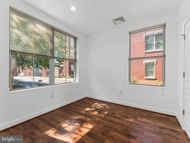 1429 S LAWRENCE TER, Philadelphia, PA 19147