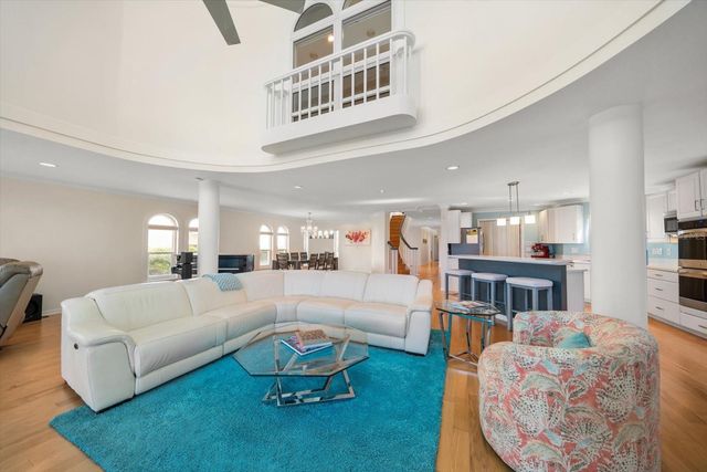 15564 GULF BOULEVARD, Redington Beach, FL 33708