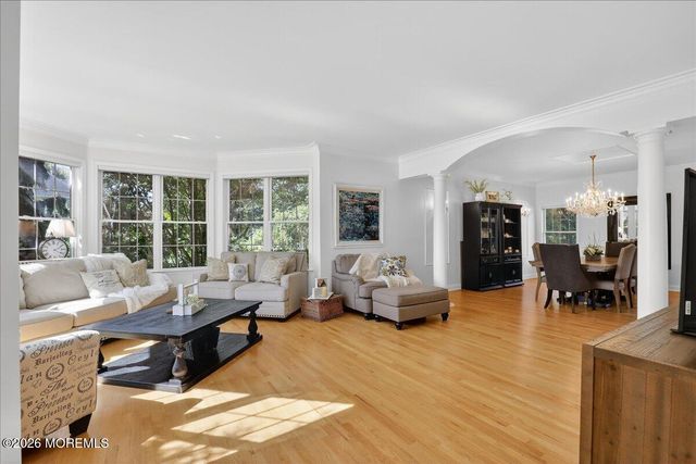 371 Karen Court, Freehold, NJ 07728