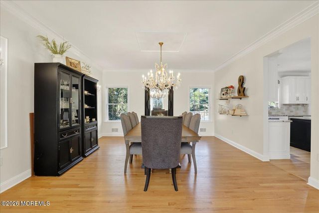 371 Karen Court, Freehold, NJ 07728