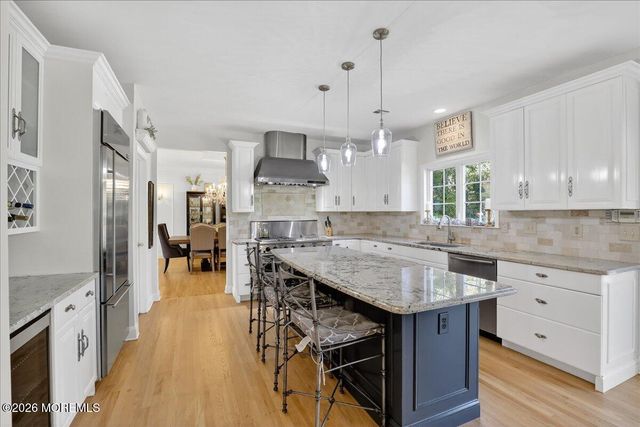 371 Karen Court, Freehold, NJ 07728